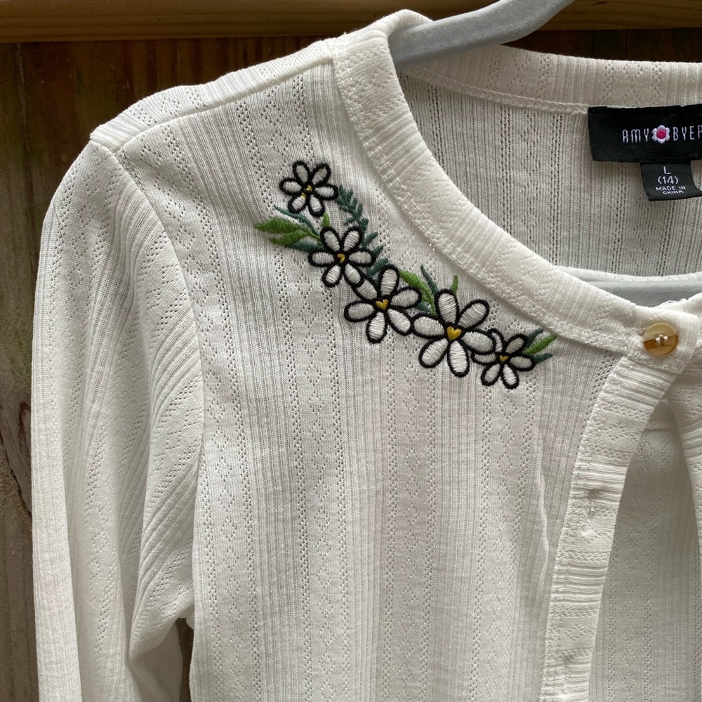 🌼🆕🌼 Amy Byer | Embroidered Cardigan | EEUC | Girls’ Size: 14
